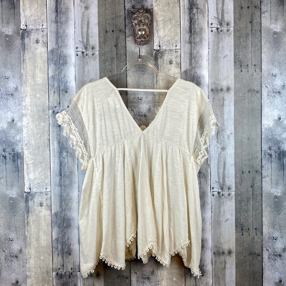 By Anthropologie V-Neck Lace Swing Top in Cream Ivory Size Medium. - Picture 3 of 16
